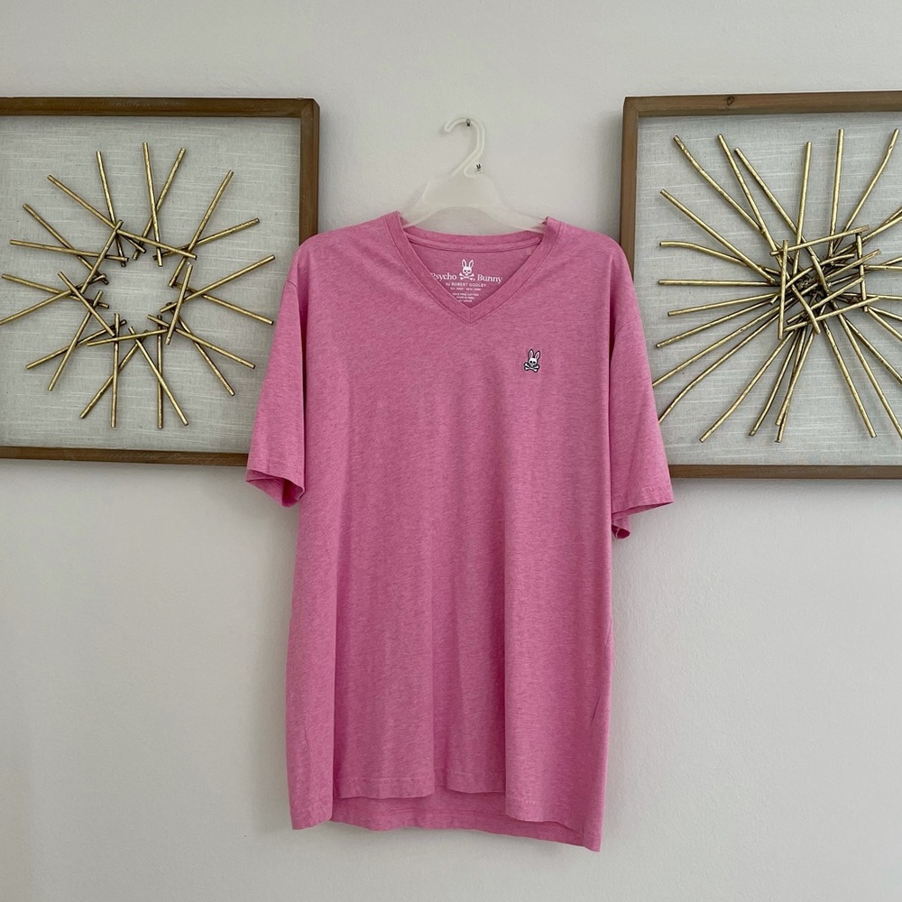 Psycho Bunny classic v-neck tee. Size: 7 = XL